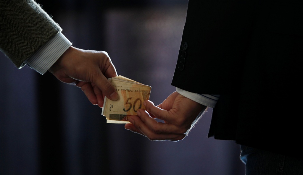AS TREVAS DA CORRUPÇÃO « Apostolado da Oração Brasil - MEJ